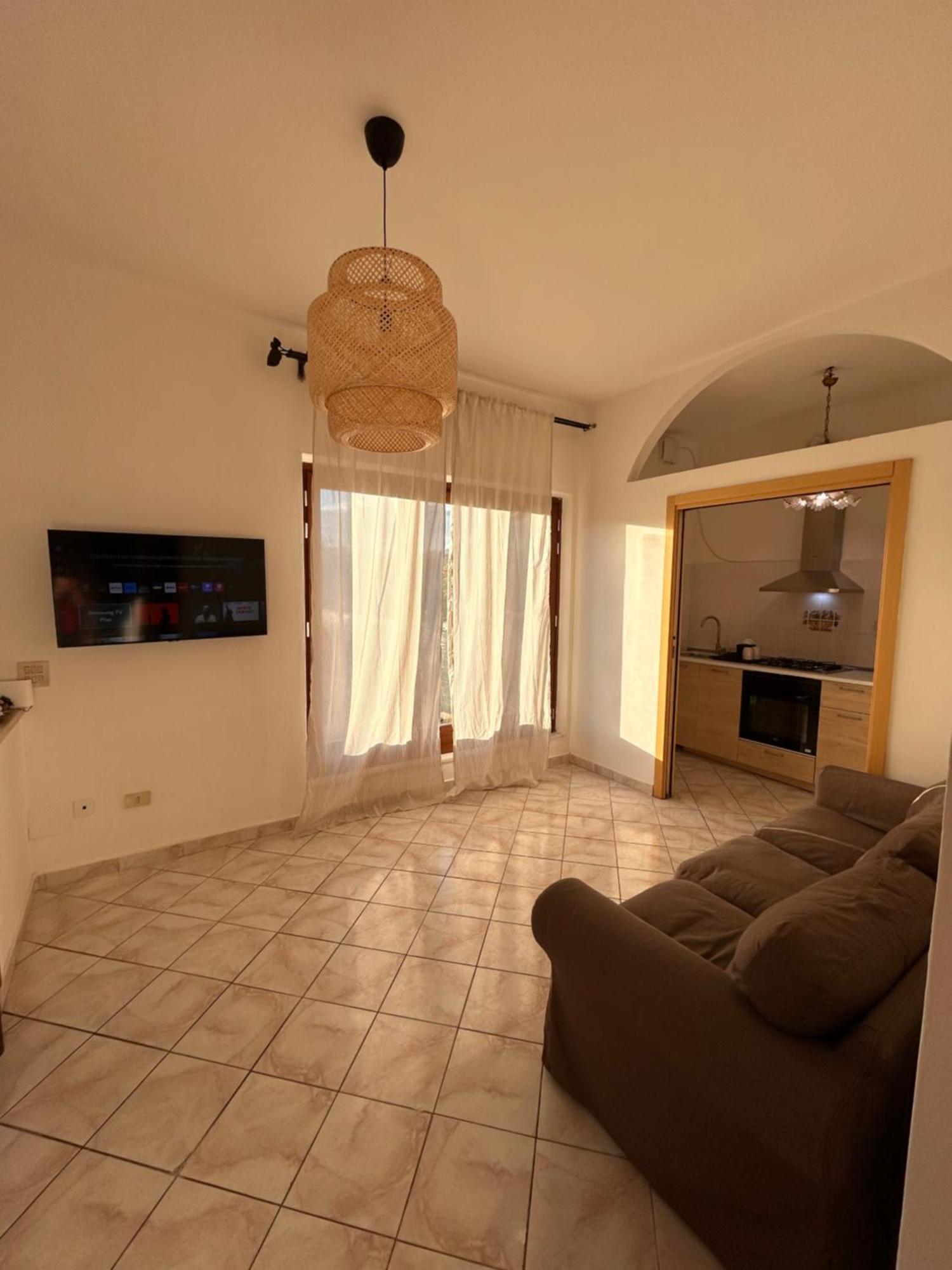 Sunny Apartment Marina di Massa Esterno foto